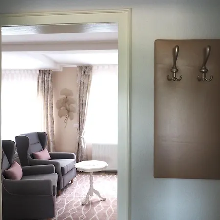 Schlossblick - Location * 이다오베르슈타인